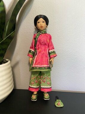 American Girl: 1857 Spring Pearl China Doll